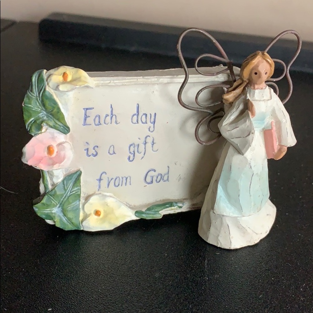 Angel plaque decor